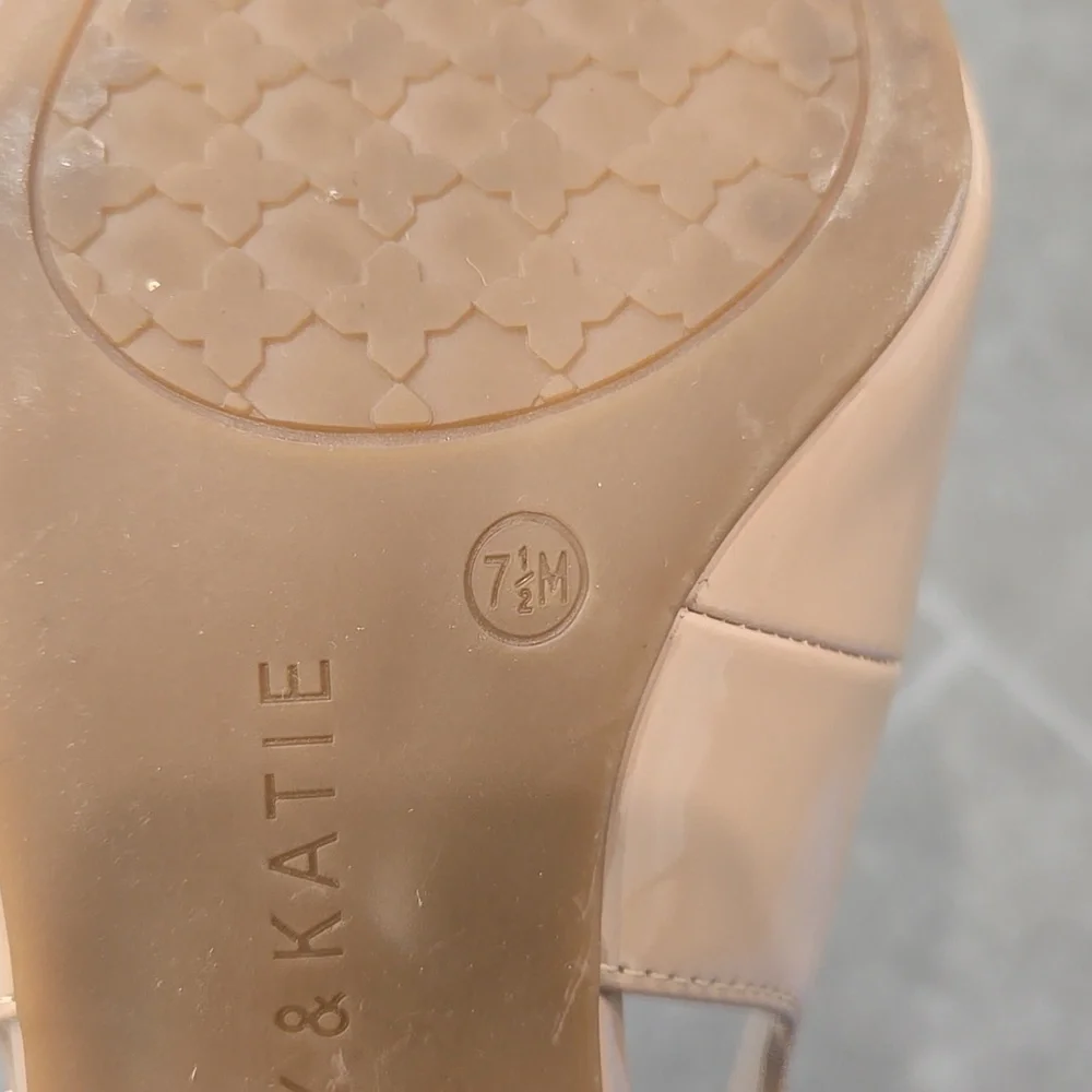Kelly & Katie Beige Patent Pointed Toe Slingback Pump - Picture 8 of 8